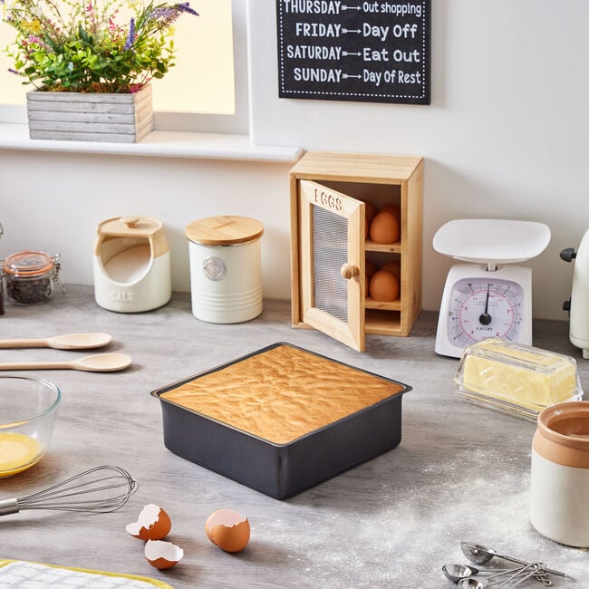 Connoisseur Square Cake Tin 9.5" (Loose Base)